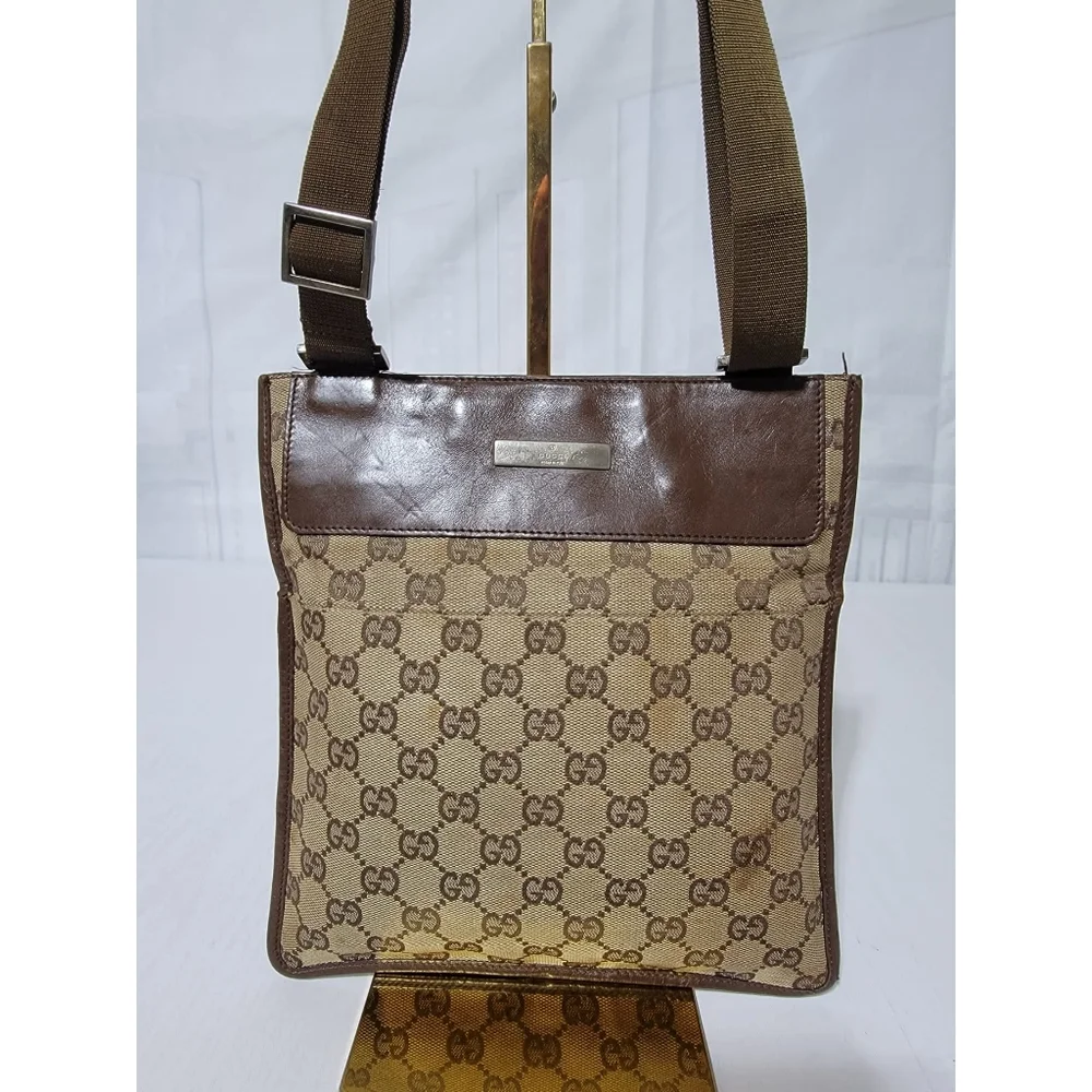 GUCCI GG CANVAS Flat SMALL MESSENGER CROSSBODY BAG